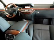 2006年メルセデスベンツS500(写真)