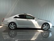 2006年メルセデスベンツS500(写真)