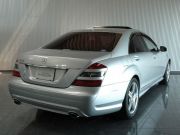 2006年メルセデスベンツS500(写真)