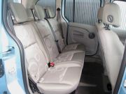 2010年ルノーカングー(写真)