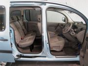 2010年ルノーカングー(写真)