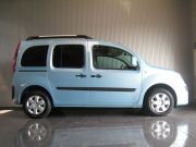 2010年ルノーカングー(写真)