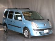 2010年ルノーカングー(写真)