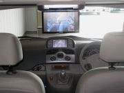 2010年ルノーカングー(写真)