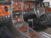 1997年ベントレーアズール(写真)