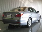 2003年BMW525iハイライン(写真)