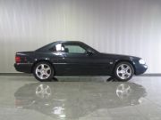 1999年メルセデスベンツSL320(写真)