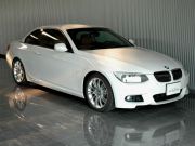 2010年BMW335Mスポーツカブリオレ(写真)