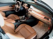 2010年BMW335Mスポーツカブリオレ(写真)