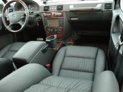 2007年AMG G55(写真)