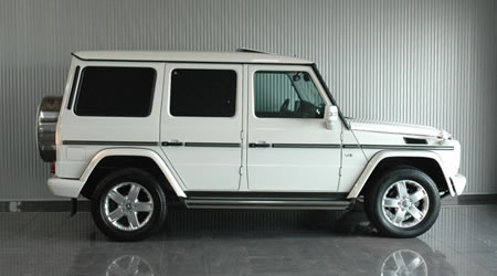 2008年メルセデスベンツ(写真)