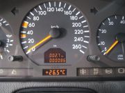 1998年メルセデスベンツSL600(写真)