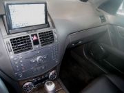 2009年メルセデスベンツC240アバンギャルS(写真)