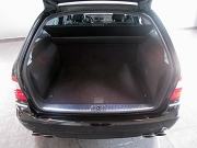 2005年AMG E55コンプレッサーワゴン(写真)