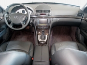 2005年AMG E55コンプレッサーワゴン(写真)