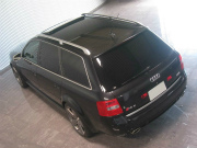 2005年アウディ RS6プラスーアバント(写真)