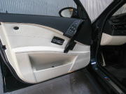 2005年BMW M5(写真)