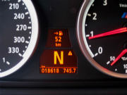 2005年BMW M5(写真)