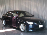 2005年BMW M5(写真)