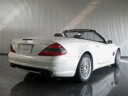 2006年 AMG SL55 デジーノ(写真)