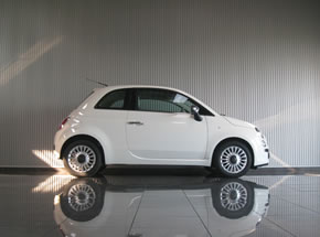 2011年 FIAT 500 1.2 ラウンジ