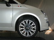 2011年 FIAT 500C 1.4 ラウンジ(写真)