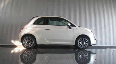 2011年 FIAT 500C 1.4 ラウンジ(写真)