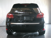 新車 ポルシェ カイエンターボ(写真)