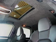 新車 ポルシェ カイエンターボ(写真)