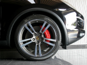 新車 ポルシェ カイエンターボ(写真)