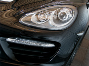 新車 ポルシェ カイエンターボ(写真)