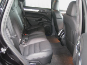 新車 ポルシェ カイエンターボ(写真)