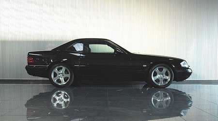 2000年　メルセデスベンツ　SL500(写真)