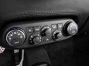 2011年フェラーリ458イタリヤ(写真)