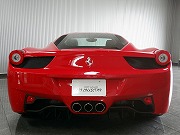 2011年フェラーリ458イタリヤ(写真)
