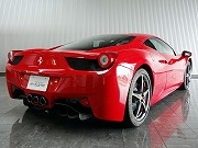 2011年フェラーリ458イタリヤ(写真)