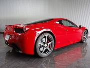 2011年フェラーリ458イタリヤ(写真)