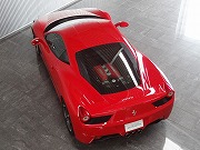 2011年フェラーリ458イタリヤ(写真)