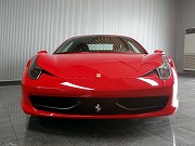 2011年フェラーリ458イタリヤ(写真)