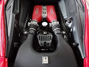 2011年フェラーリ458イタリヤ(写真)