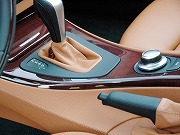 2007年 BMW 335ツーリング インディビデュアル(写真)