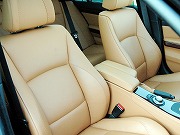 2007年 BMW 335ツーリング インディビデュアル(写真)