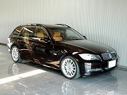 2007年 BMW 335ツーリング インディビデュアル(写真)