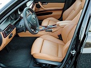 2007年 BMW 335ツーリング インディビデュアル(写真)