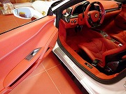 2011年 フェラーリ458イタリヤ(写真)