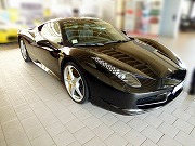 2011年 フェラーリ458イタリヤ(写真)