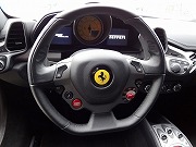 2011年 フェラーリ458イタリヤ(写真)