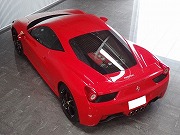 2011年 フェラーリ458イタリヤ(写真)