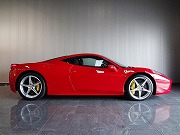 2010年 フェラーリ458イタリヤ(写真)