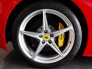 2010年 フェラーリ458イタリヤ(写真)